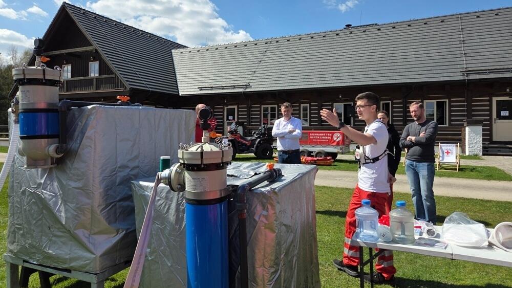 Foto z posledního cvičení spolků ČČK